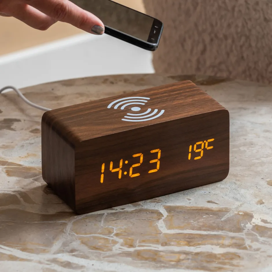 Hot Karlsson BLOCK Réveil en bois avec chargeur téléphone
